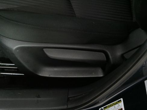 Used 2015 MAZDA MAZDA3 i Touring image 20