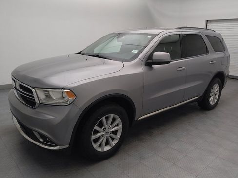 Used 2020 Dodge Durango SXT image 2