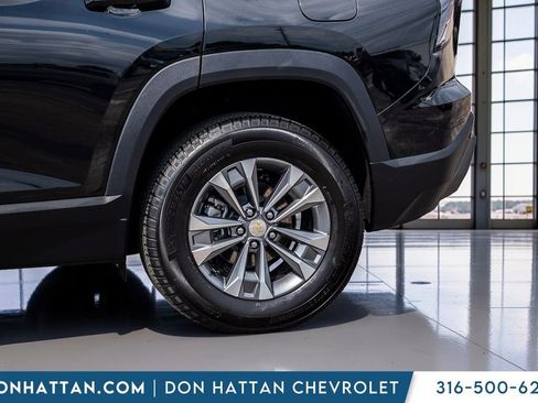 Used 2025 Chevrolet Equinox LT AWD/4WD image 36