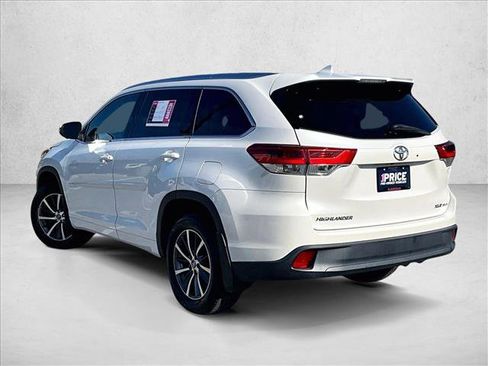 Used 2018 Toyota Highlander XLE image 13