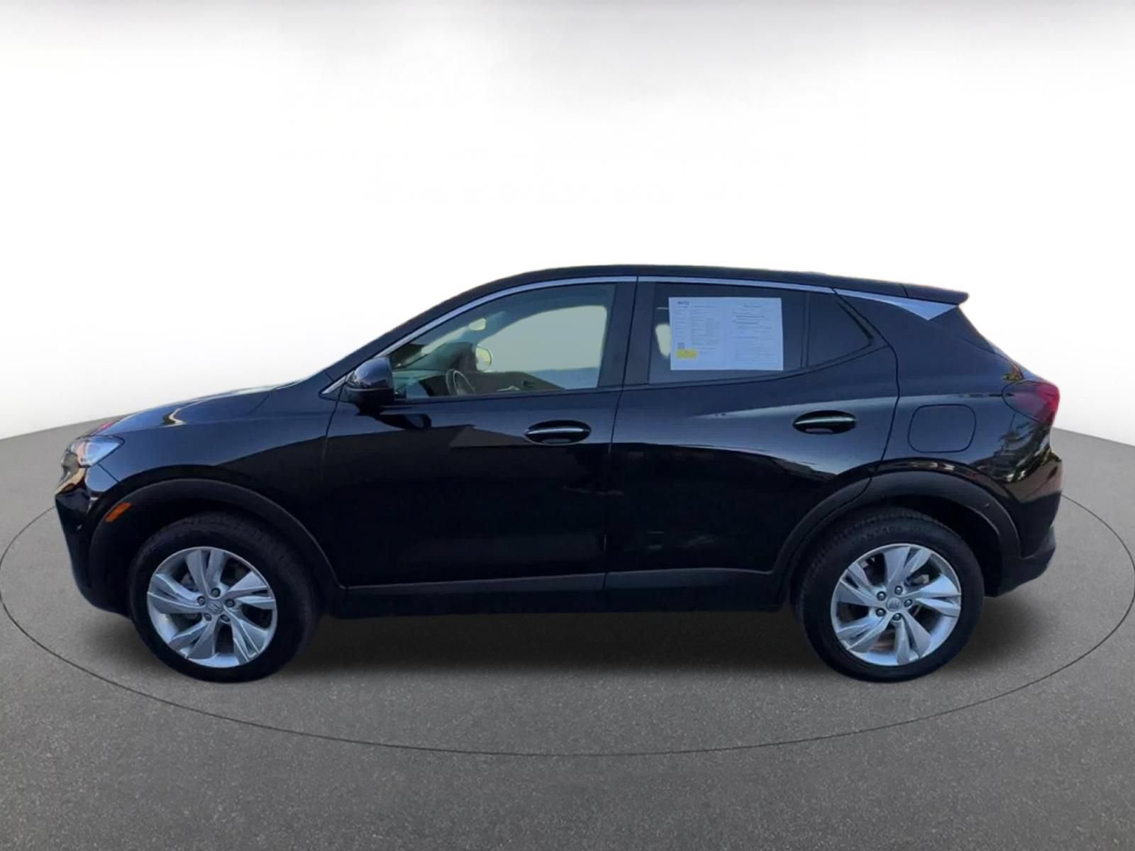 Used 2025 Buick Encore GX Preferred AWD/4WD image 8