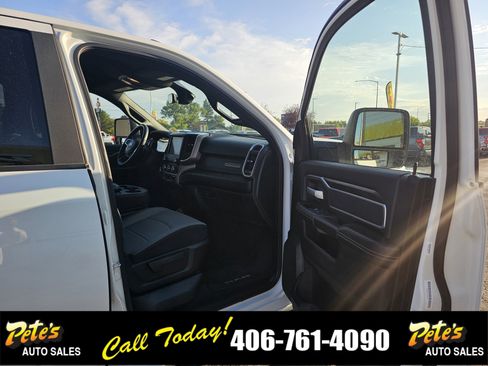 Used 2024 RAM 2500 Big Horn w/ Bed Utility Group image 14