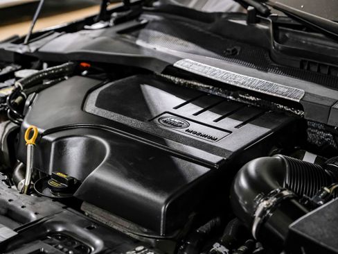 Used 2024 Land Rover Range Rover Evoque Dynamic SE image 54