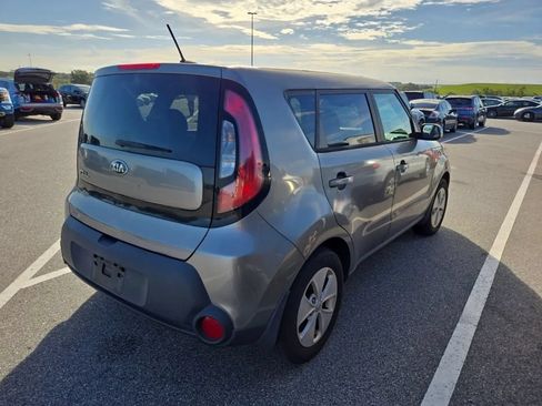 Used 2015 Kia Soul FWD image 4