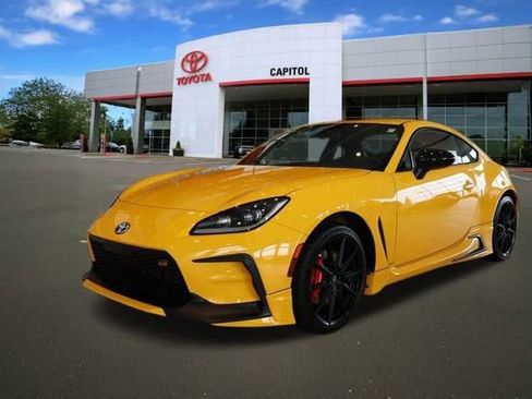 New 2026 Toyota GR86 YUZU Limited image 2