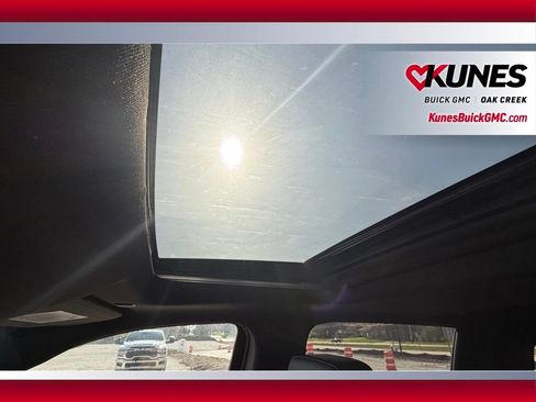 Used 2024 GMC Sierra 1500 AT4 w/ Technology Package AWD/4WD image 17