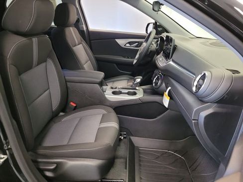 New 2025 Chevrolet Blazer LT w/ Midnight/Sport Edition image 13