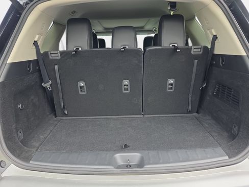 Used 2025 Nissan Pathfinder Platinum w/ Cargo Package FWD image 12