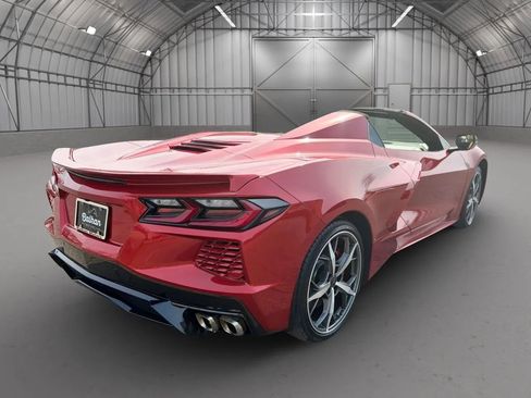 Used 2021 Chevrolet Corvette Stingray Premium Conv w/ Z51 Performance Package RWD image 4