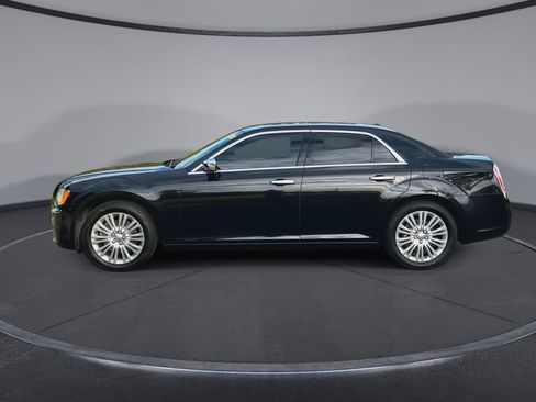 Used 2013 Chrysler 300 C w/ Light Group AWD/4WD image 5