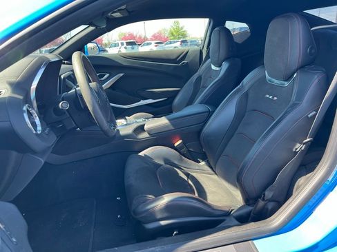 Used 2022 Chevrolet Camaro ZL1 image 8