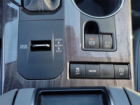 Used 2022 Toyota Highlander Limited image 14