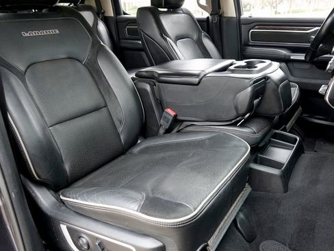 Used 2019 RAM 1500 Laramie image 8