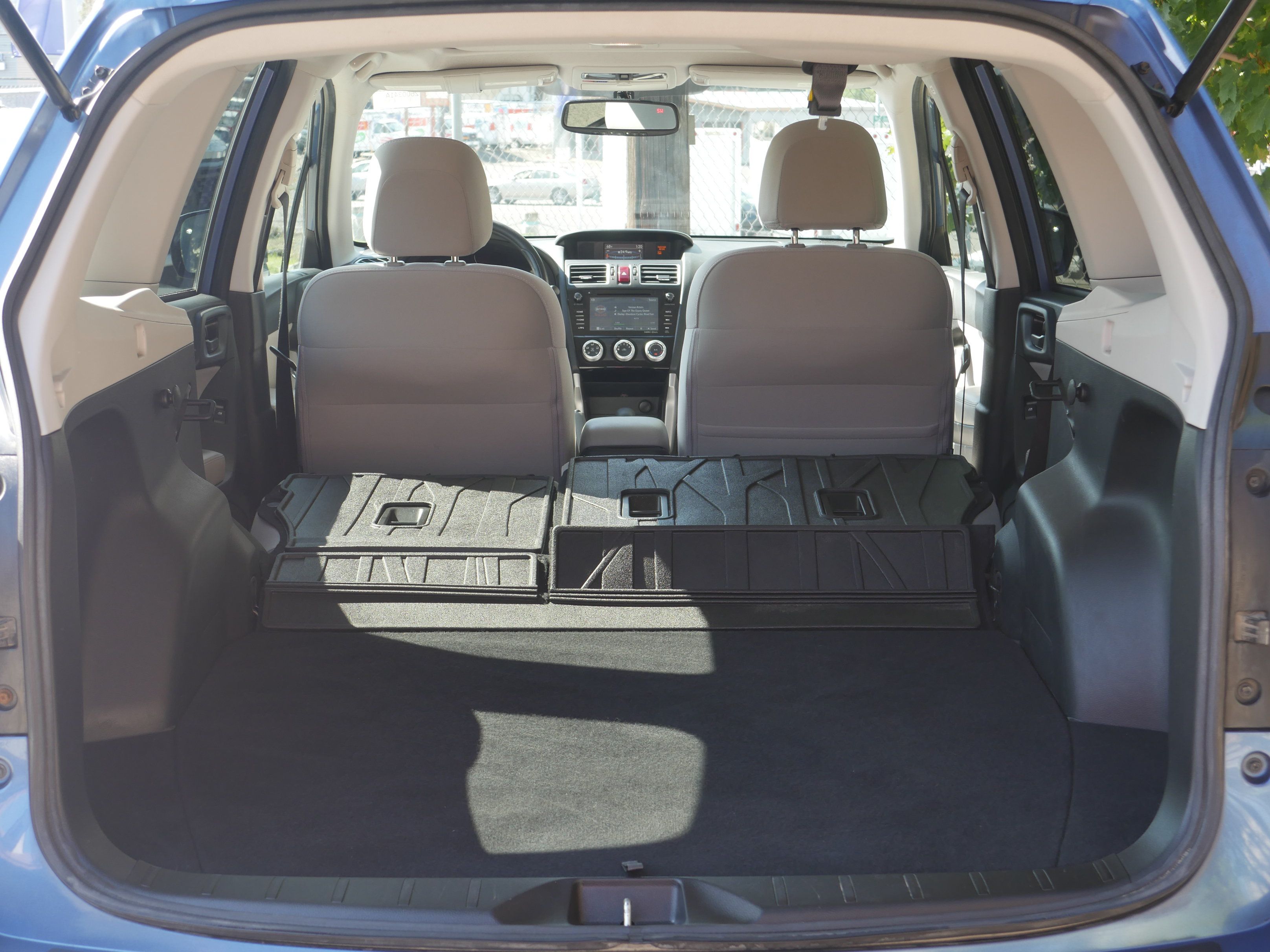 Used 2016 Subaru Forester 2.5i Premium w/ Popular Package #2 AWD/4WD image 15