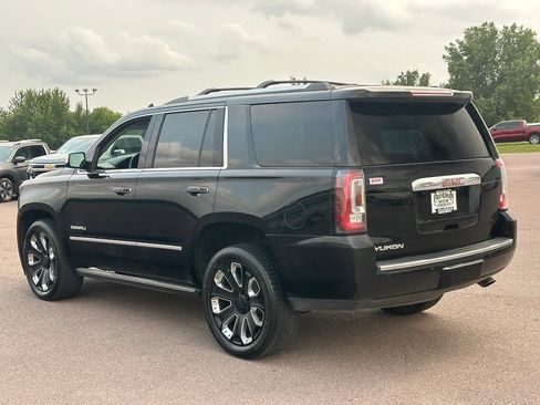 Used 2019 GMC Yukon Denali w/ Denali Ultimate Package AWD/4WD image 5