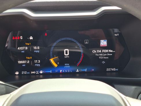 Used 2024 Chevrolet Colorado Trail Boss w/ Technology Package AWD/4WD image 23