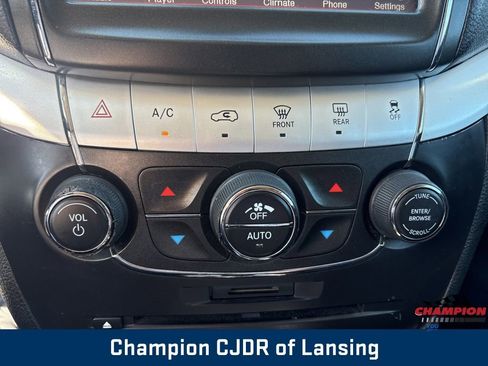 Used 2018 Dodge Journey GT w/ Driver Convenience Group FWD image 26