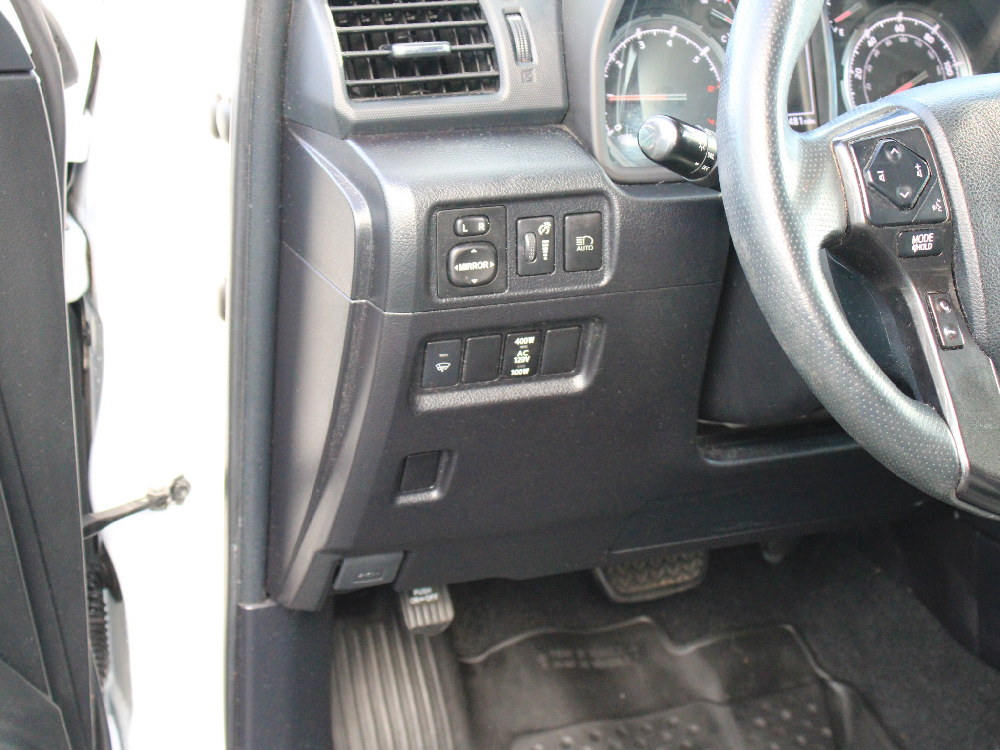 Used 2020 Toyota 4Runner TRD Off-Road Premium w/ Moonroof Package AWD/4WD image 15