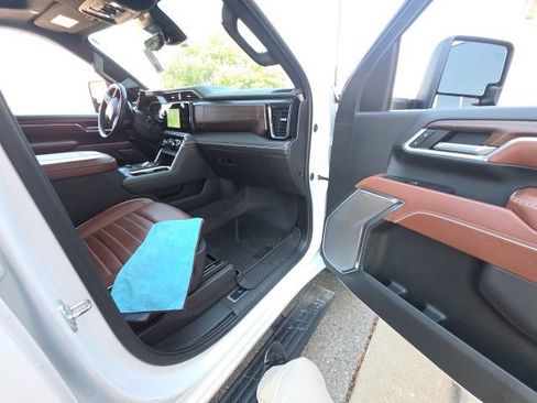 Used 2025 GMC Sierra 2500 Denali Ultimate w/ Max Trailering Package AWD/4WD image 65