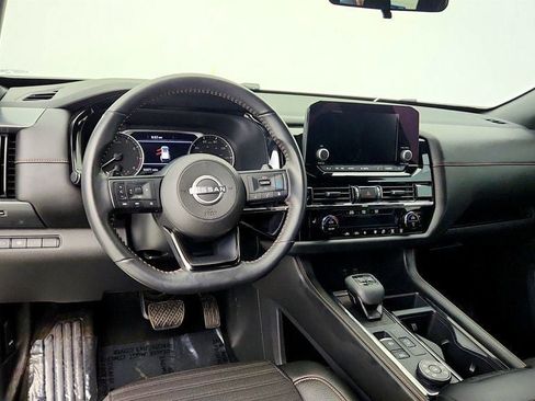 Used 2024 Nissan Pathfinder Rock Creek AWD/4WD image 11