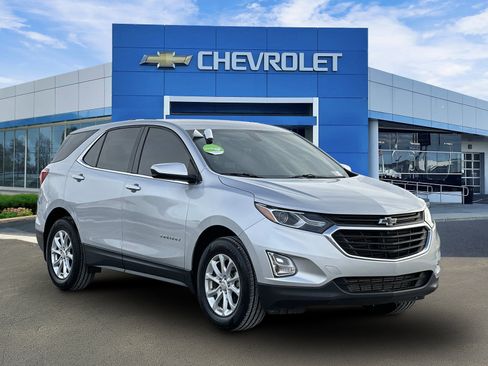 Used 2018 Chevrolet Equinox LT w/ LPO, Protection Package image 8