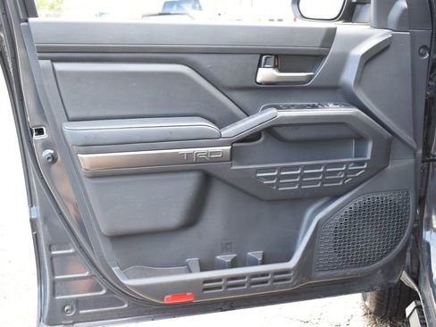 Used 2025 Toyota Tacoma TRD Sport AWD/4WD image 7