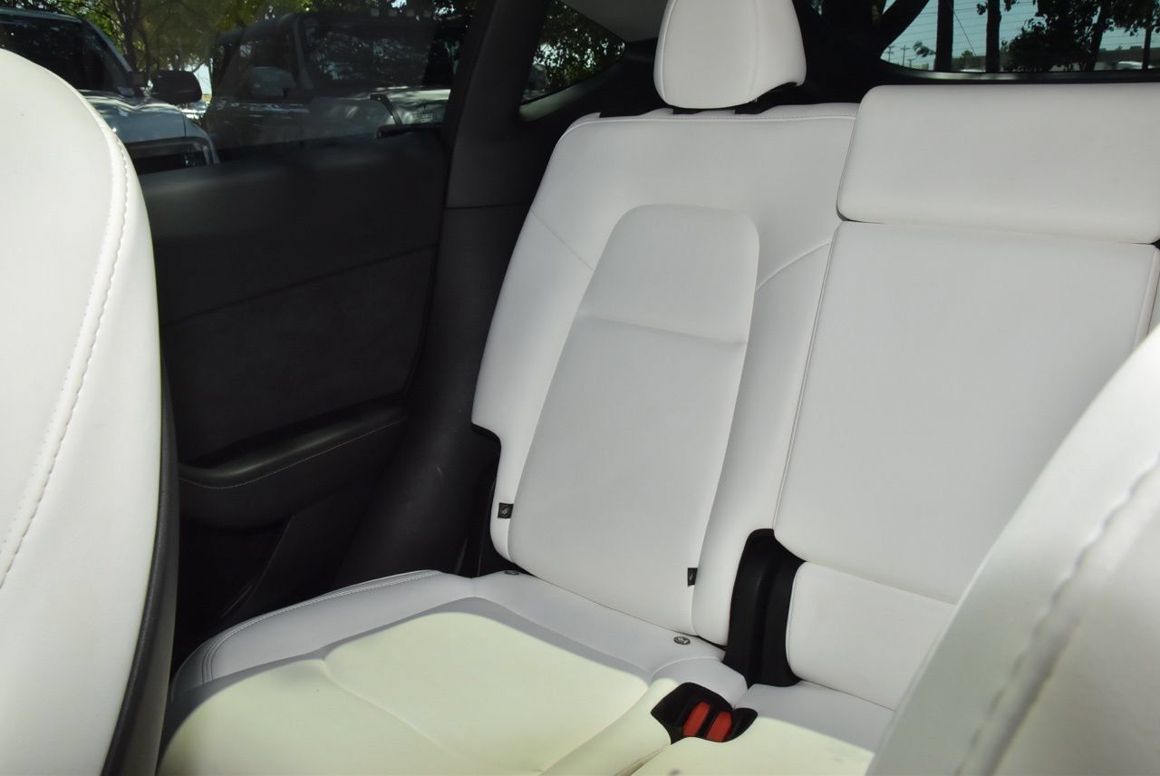 Used 2025 Tesla Model Y Long Range AWD/4WD image 20