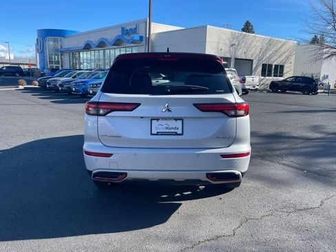 Used 2024 Mitsubishi Outlander Ralliart image 7