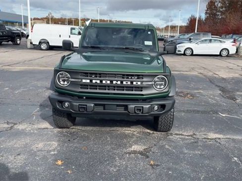 Used 2023 Ford Bronco Black Diamond image 3