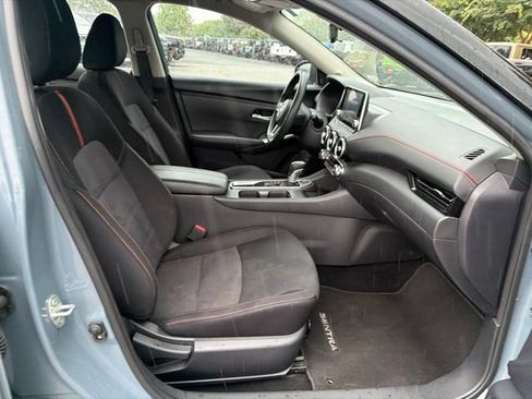 Used 2025 Nissan Sentra SR FWD image 12