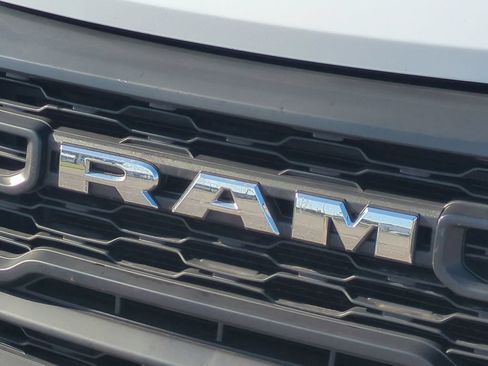 Used 2023 RAM ProMaster 2500 FWD image 13
