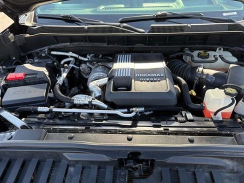 Used 2020 Chevrolet Silverado 1500 High Country w/ Technology Package image 22