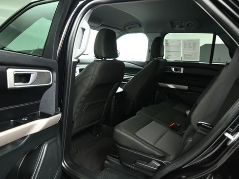 Certified 2023 Ford Explorer XLT image 17