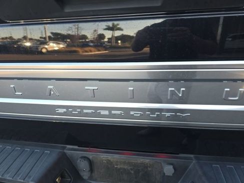 Used 2020 Ford F450 Platinum w/ FX4 Off-Road Package image 7