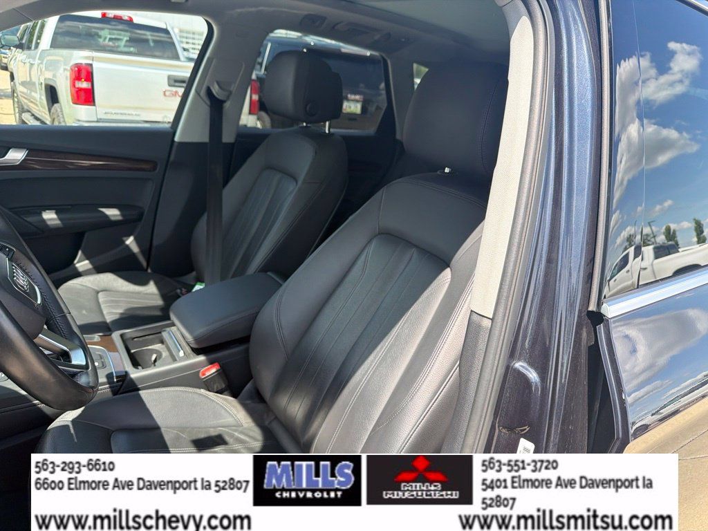 Used 2019 Audi Q5 2.0T Premium Plus w/ Premium Plus Package AWD/4WD image 10