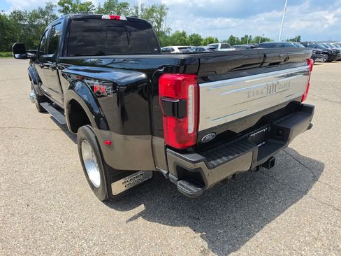 Used 2023 Ford F450 King Ranch w/ FX4 Off-Road Package AWD/4WD image 12