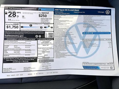 New 2026 Volkswagen Tiguan SE R-Line FWD image 19