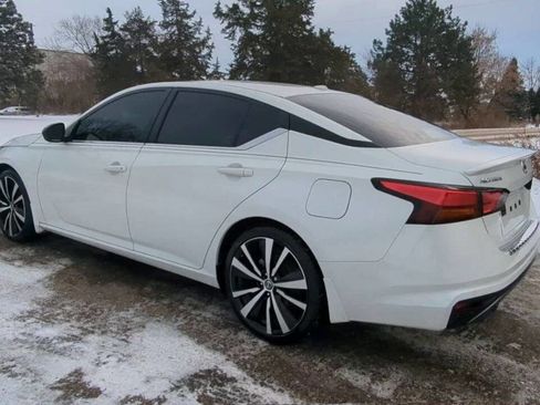 Used 2022 Nissan Altima 2.5 SR image 3