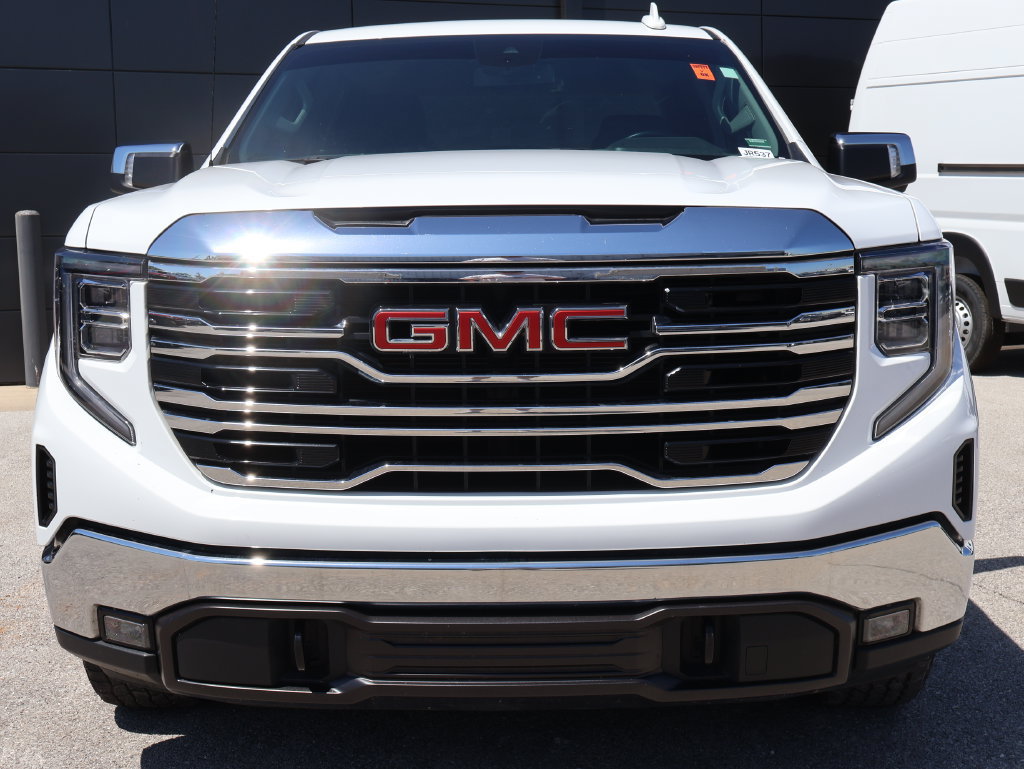 Used 2024 GMC Sierra 1500 SLT AWD/4WD image 7