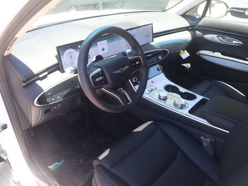 New 2026 Genesis GV70 2.5T AWD/4WD image 9