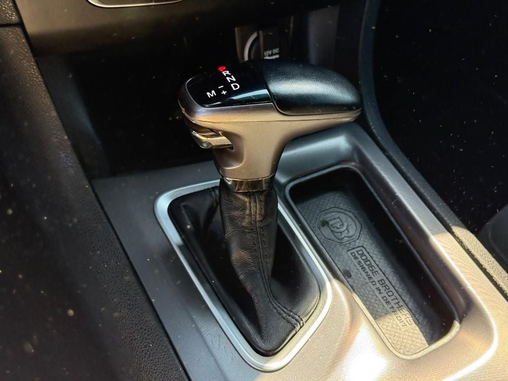 Used 2020 Dodge Charger SXT RWD image 21