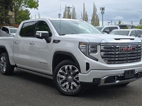 Used 2024 GMC Sierra 1500 Denali w/ Denali Reserve Package AWD/4WD image 39