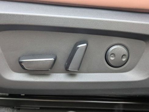 New 2025 Mitsubishi Outlander SEL image 21