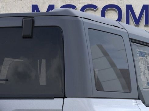 New 2025 Ford Bronco 4-Door image 25