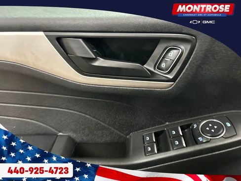 Used 2022 Ford Escape SE w/ Cold Weather Package AWD/4WD image 10