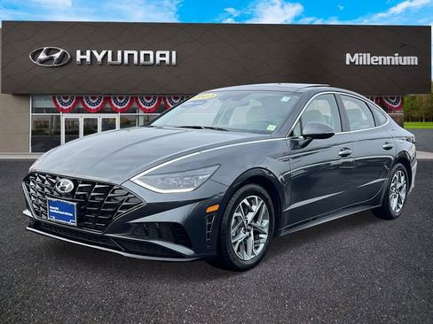 Certified 2023 Hyundai Sonata SEL w/ Convenience Package image 2