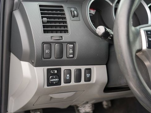 Used 2013 Toyota Tacoma 4x4 Double Cab w/ TRD Sport Pkg image 16