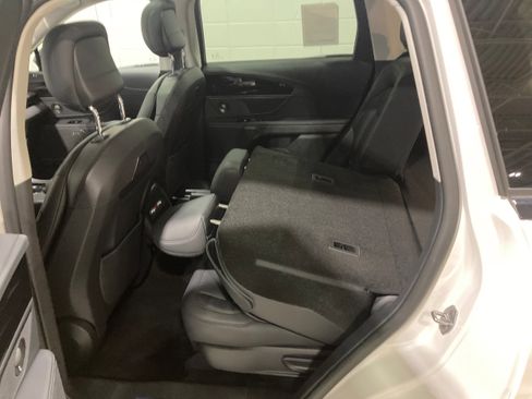 Used 2026 Lincoln Nautilus Premier w/ Equipment Group 102A image 17