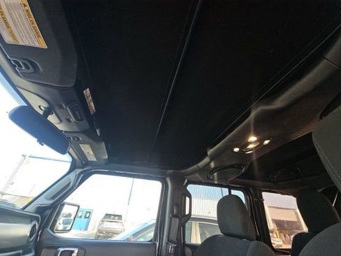 Used 2021 Jeep Wrangler Unlimited Sport image 10