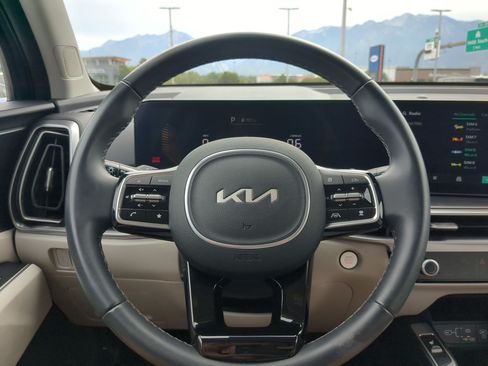 Certified 2024 Kia Sorento S w/ Panoramic Sunroof Package AWD/4WD image 16